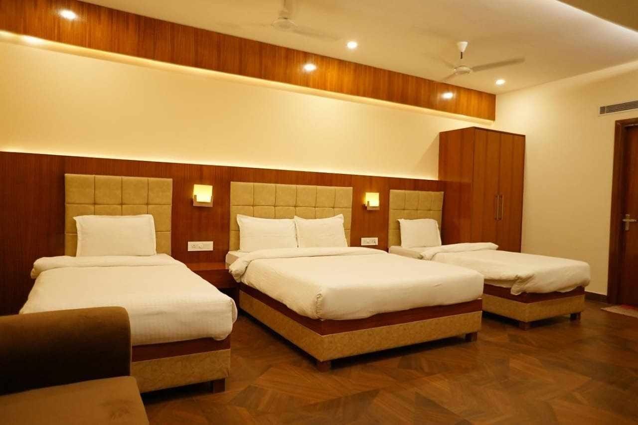 4 Bed Non-AC Room at Mahakal Bhakta Nivas